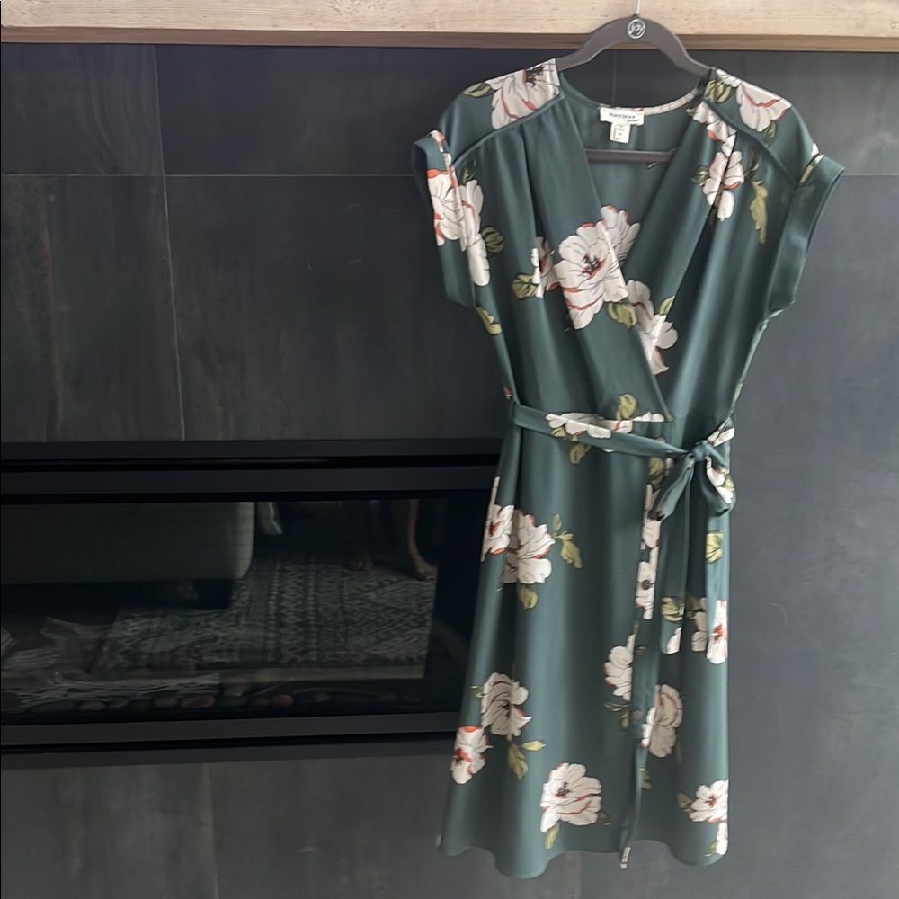 Monteau Green Floral Midi Dress